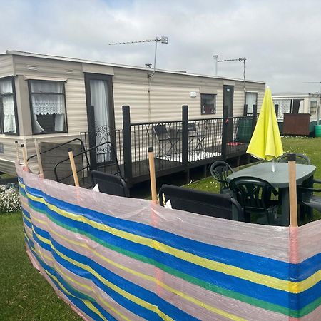 Tracy'S Holiday Home - Static Caravan Hemsby Zewnętrze zdjęcie